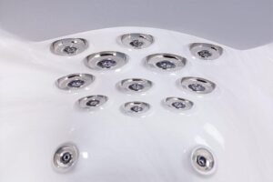 Lugano Life Hot Tub 13