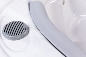 Lugano Life Hot Tub 15