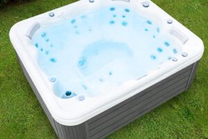 Milano Life P&P Hot Tub 13