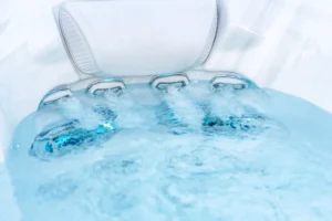 Wellis-Elbrus-Life-Hot-Tub-5