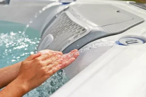 Wellis-Elbrus-Life-Hot-Tub-7