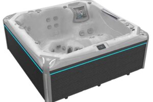 Kilimanjaro Life Hot Tub 2