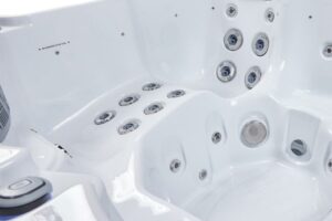 Prague Life Hot Tub 13