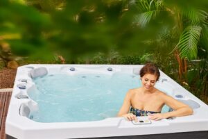 Prague Life Hot Tub 5