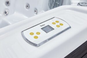 Prague Life Hot Tub 9